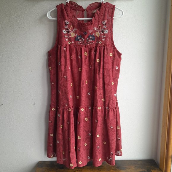 Embroidered Francescas Red Dress Floral Detail Cinnamon $48 MSRP NWT NEW W Large - Picture 1 of 12